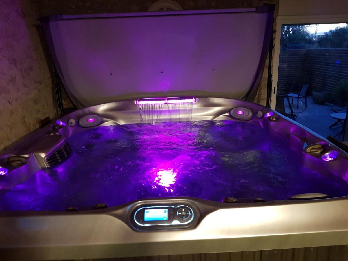 Marolles  Le Grand Cedre Spa Et Sauna Interieur Piscine מראה חיצוני תמונה